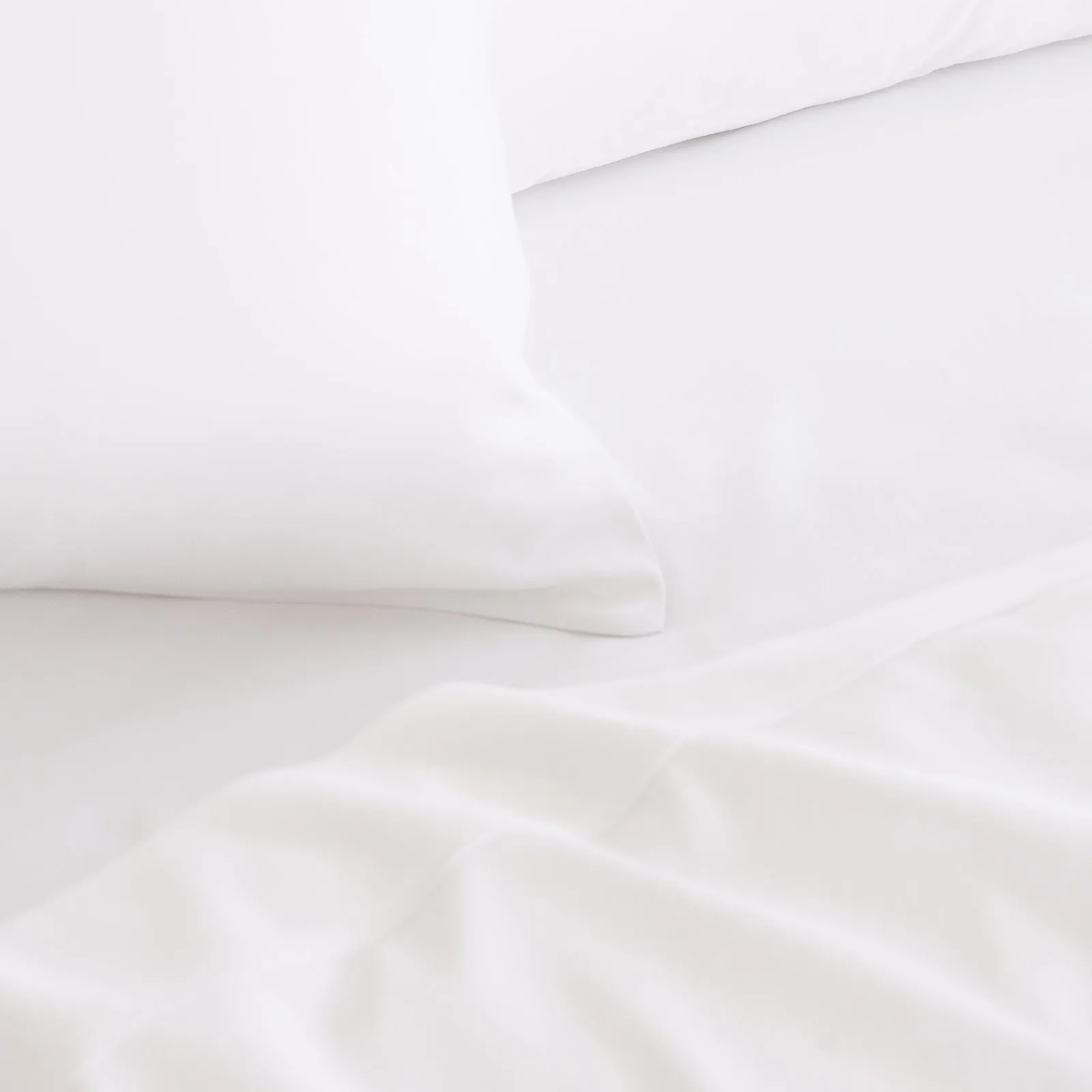 3000 Thread Count Bamboo Cooling Sheet Set | King Size | White