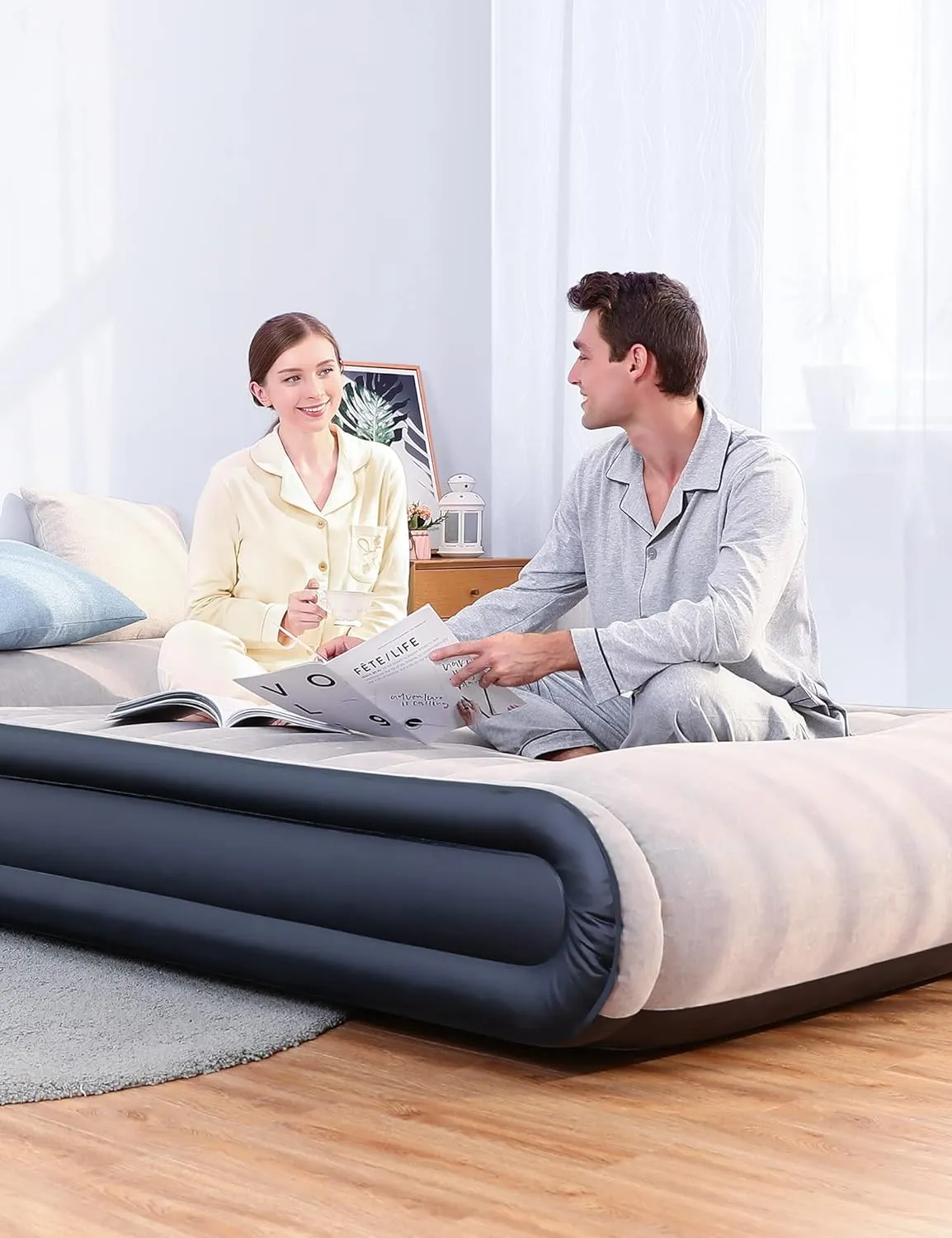 Full Inflatable Air Mattress with Built-in Pump