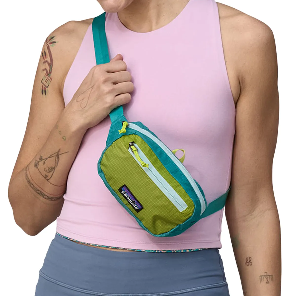Patagonia Ultralight Black Hole Mini Hip Pack - 1L - Subtidal Blue