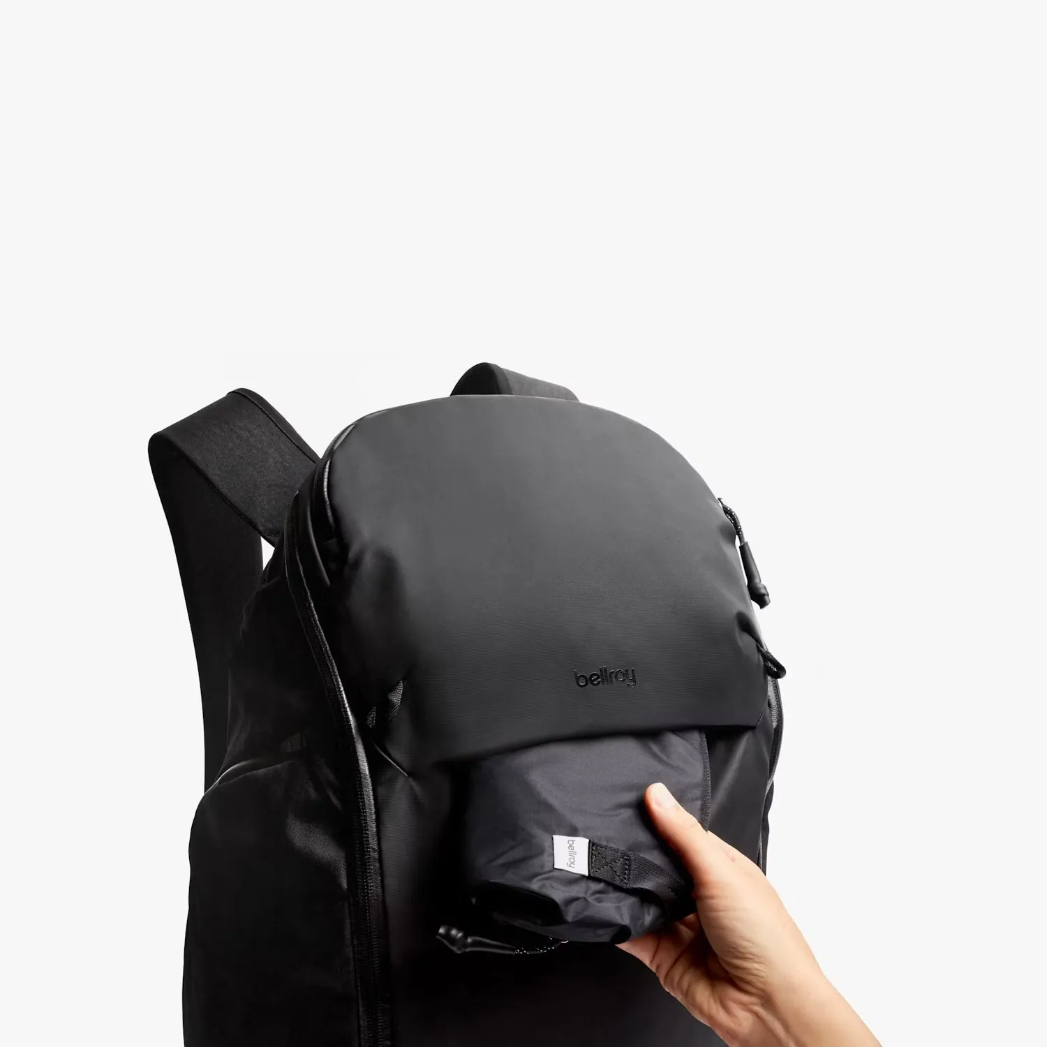 VENTURE TRAVEL PACK 26L